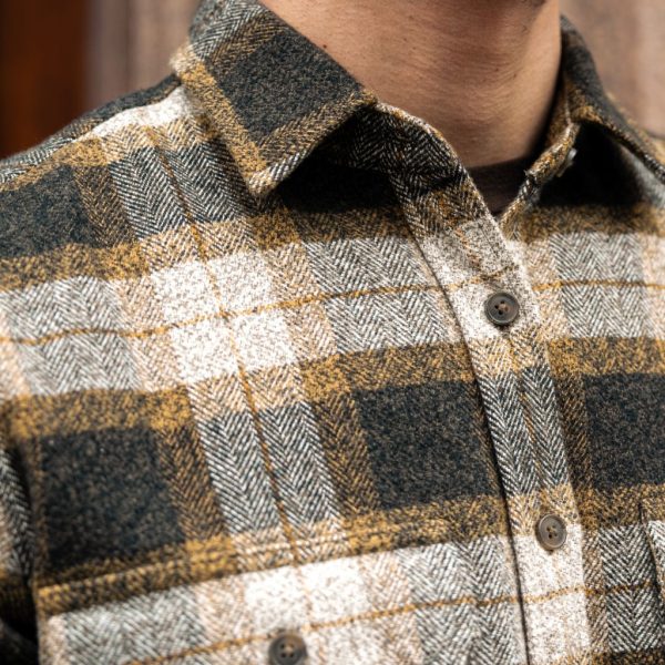 Summit Flannel Shirt - Image 7