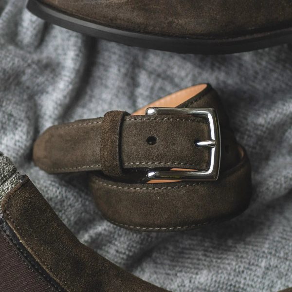 Women's Classic Leather Belt - Image 7