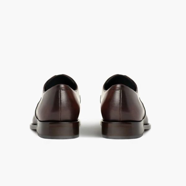 Chairman - Image 5