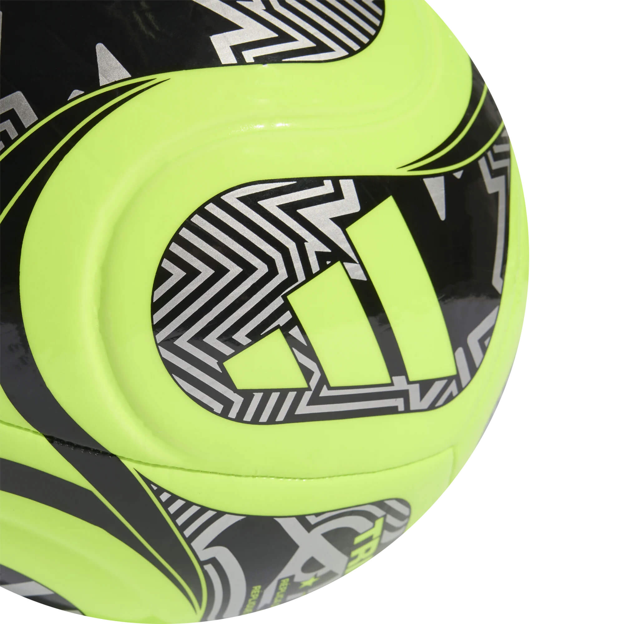 adidas FIFA World Cup 2026™ Trionda Club Ball Green/Black/Silver - Image 3