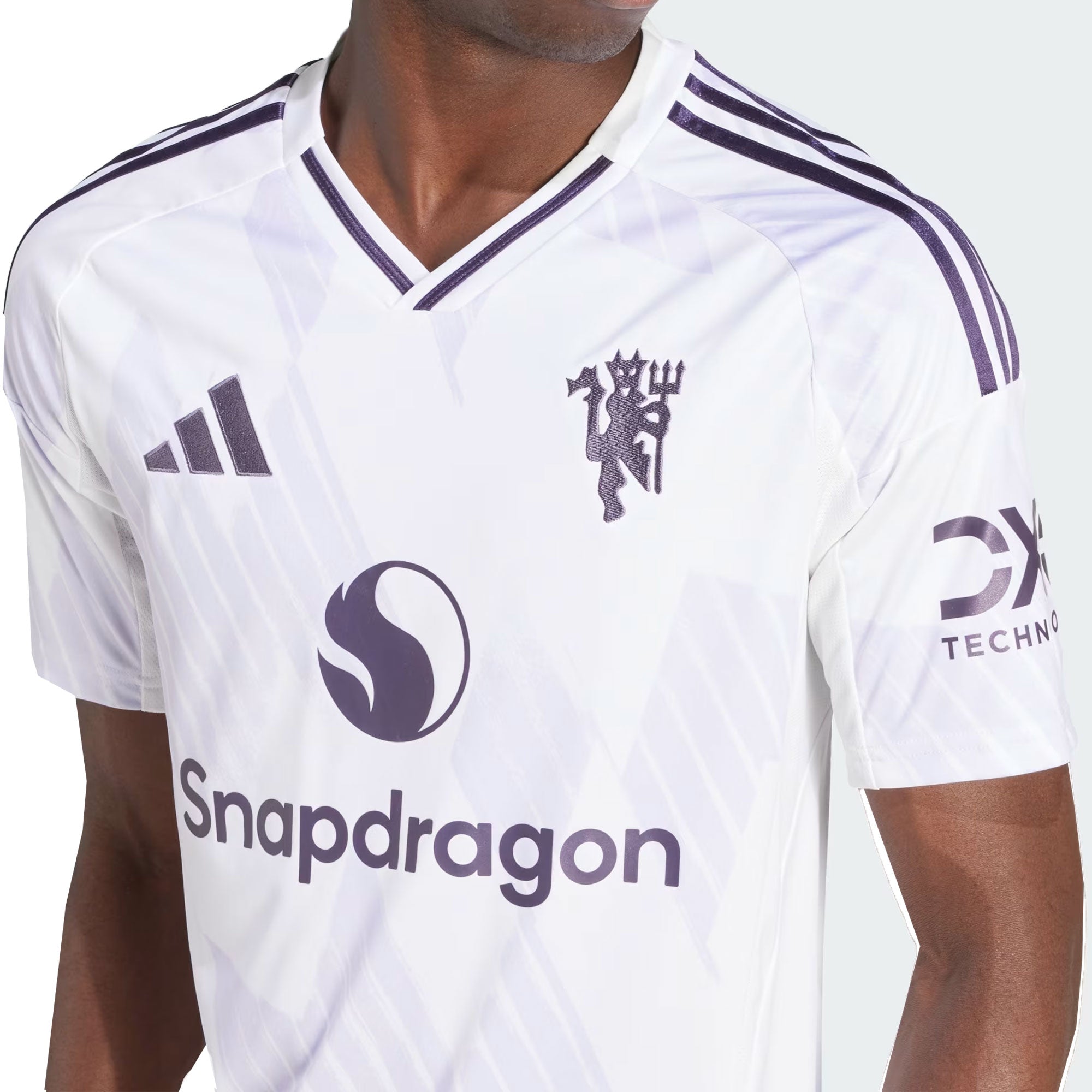 adidas Men's Manchester United 2025/26 Away Jersey White - Image 3